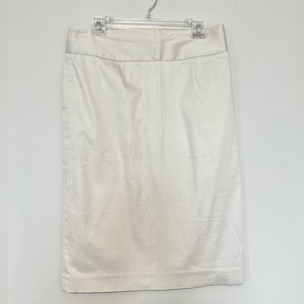Grace elements size 8, khaki pencil skirt